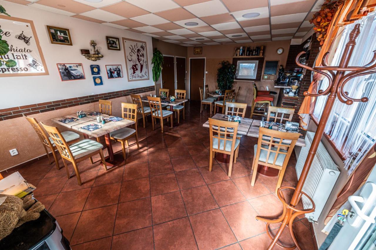 Penzion U Tulaka Dobřichovice Exterior foto